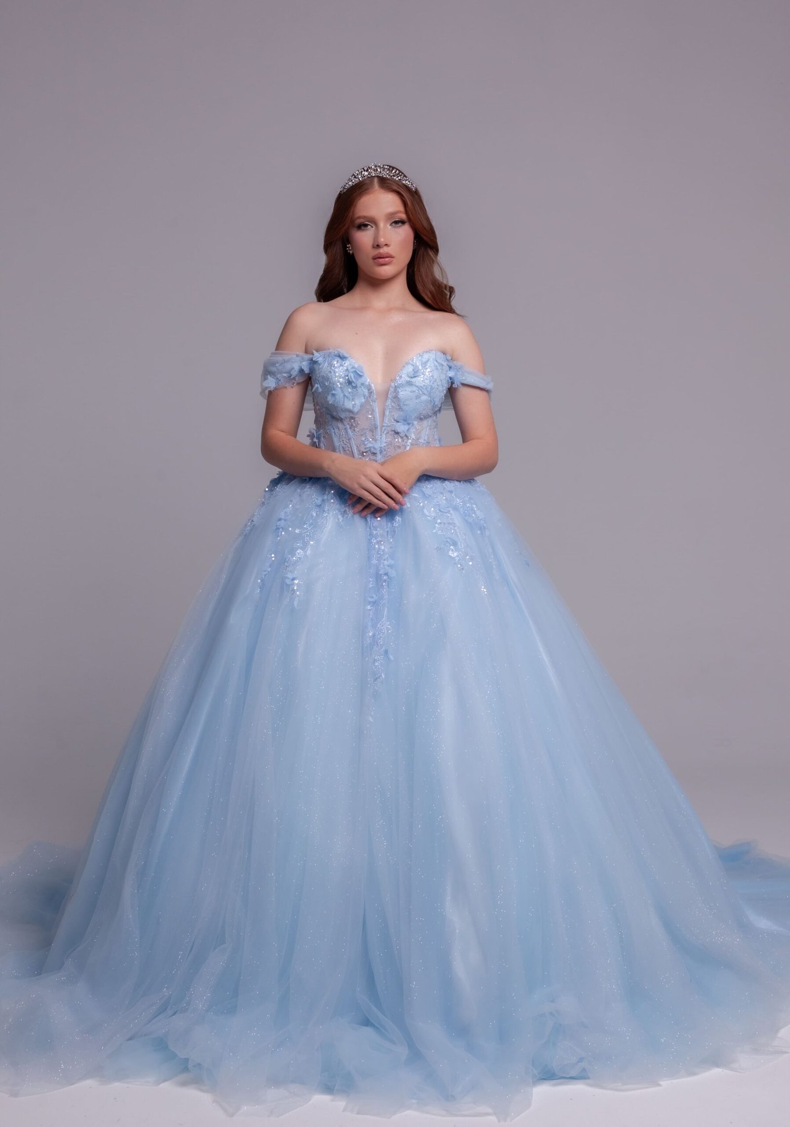 Vestido Crystal número 03 azul claro para quinceañera